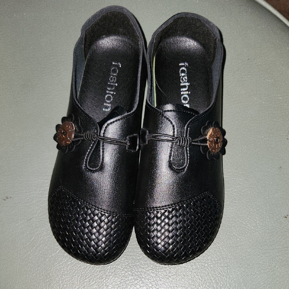 Black Kids Dress Shoes with Floral Accent